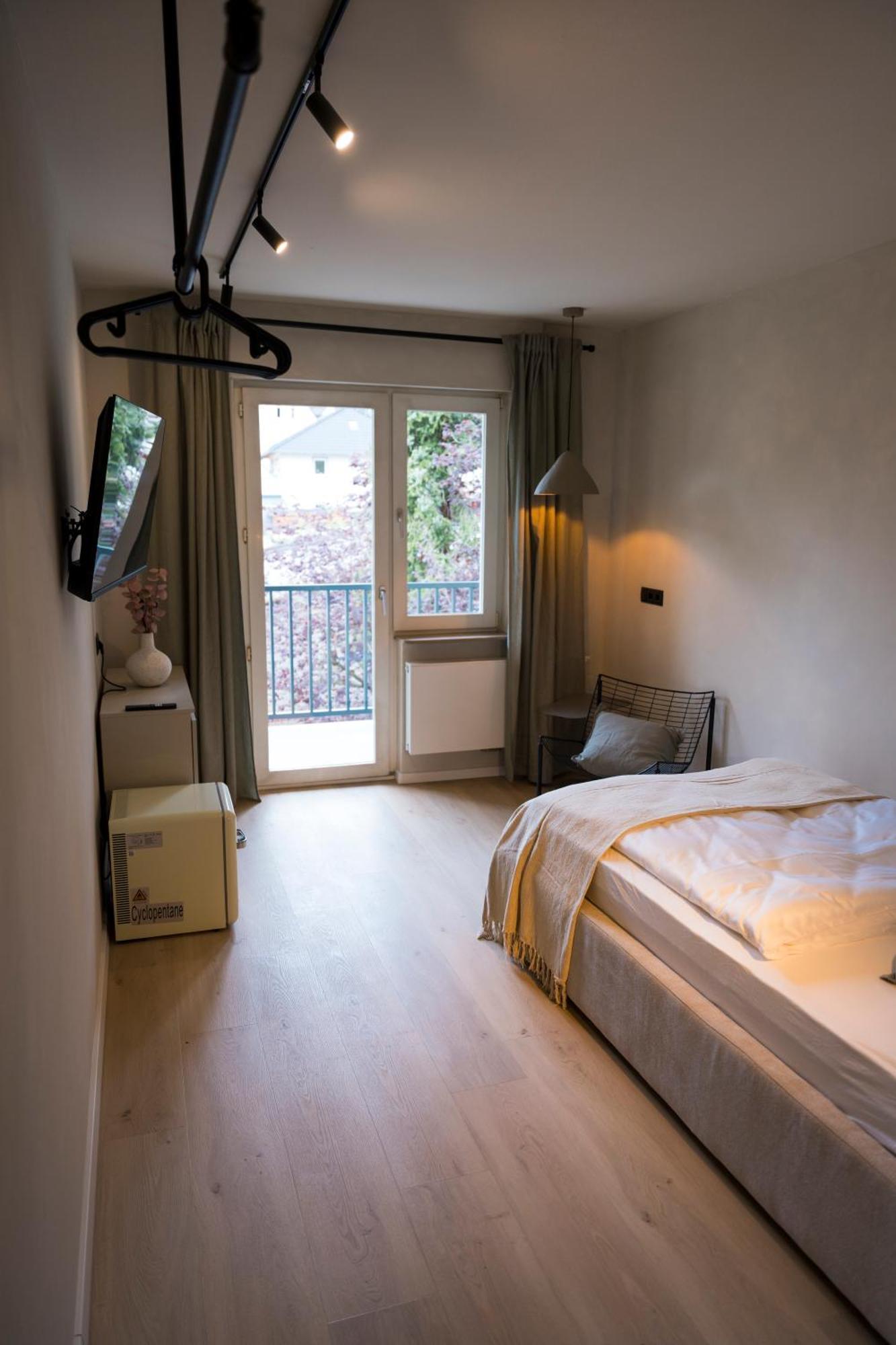 Hotel Weinhaus Kreuter Koblenz  Exterior photo